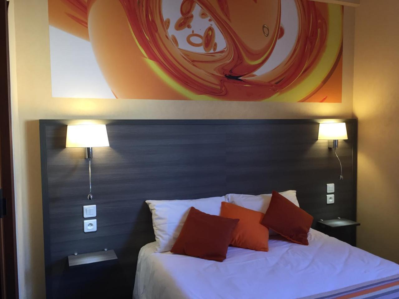 Hotel De L'avenue 2*